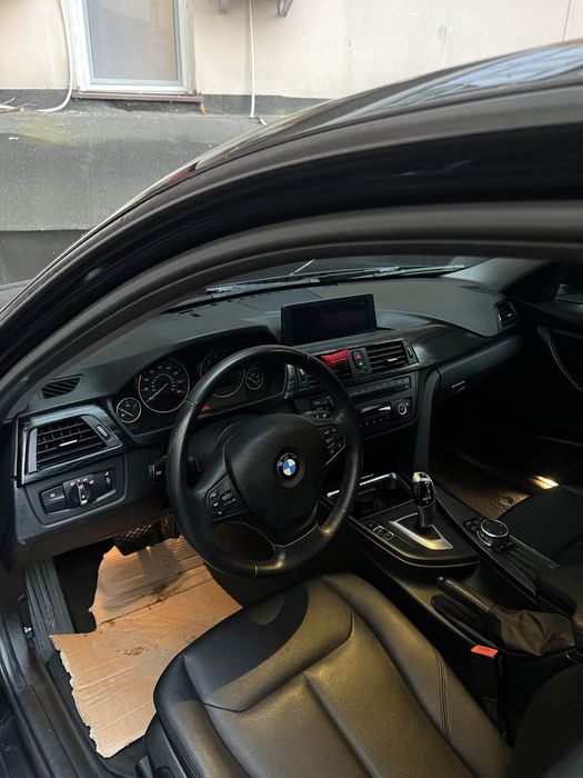 BMW F30 xdrive 2015 рік