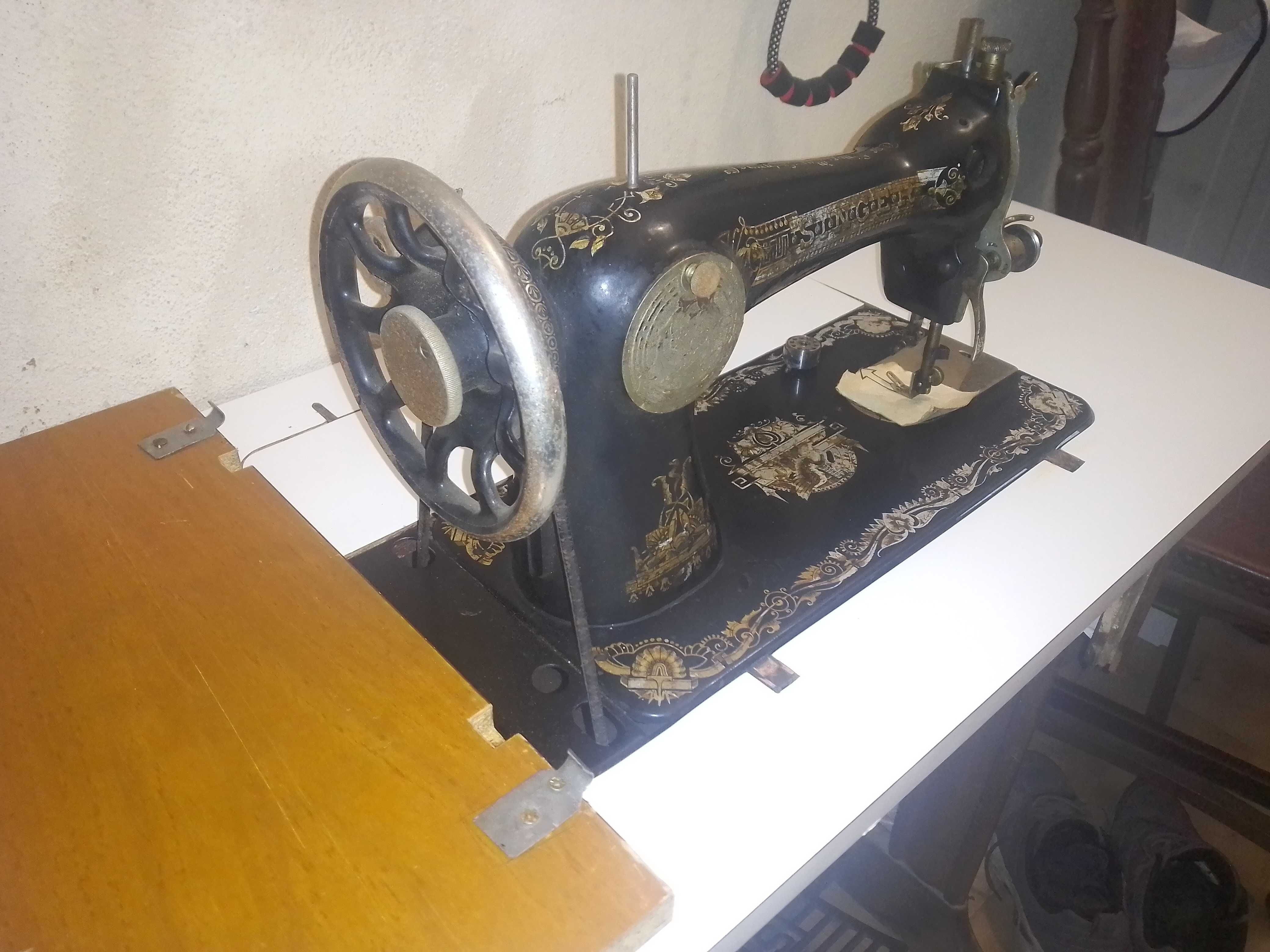 Maquina de costura Singer