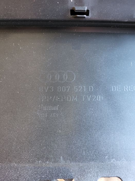 Friso difusor para choques traseiro Audi A3 Sportback S-Line