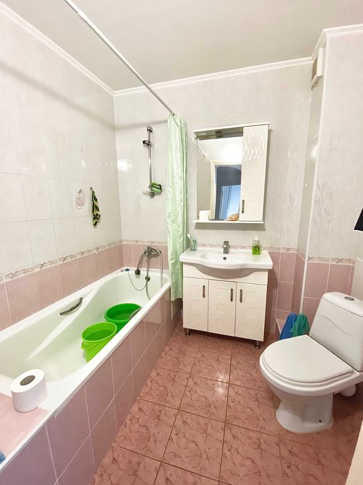 Продам СВОЮ без КОМИССИИ 3км квартиру в Центре Города ( Колодезная )