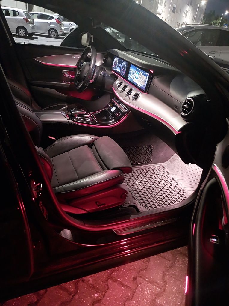 Mercedes-Benz E220d AMG 194cv  9G-TRONIC 
Transmissão: Caixa automátic