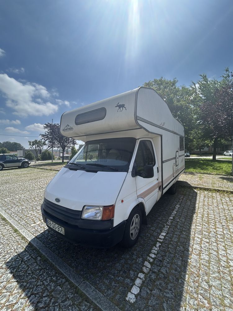 Autocaravana Ford Transit 2.5