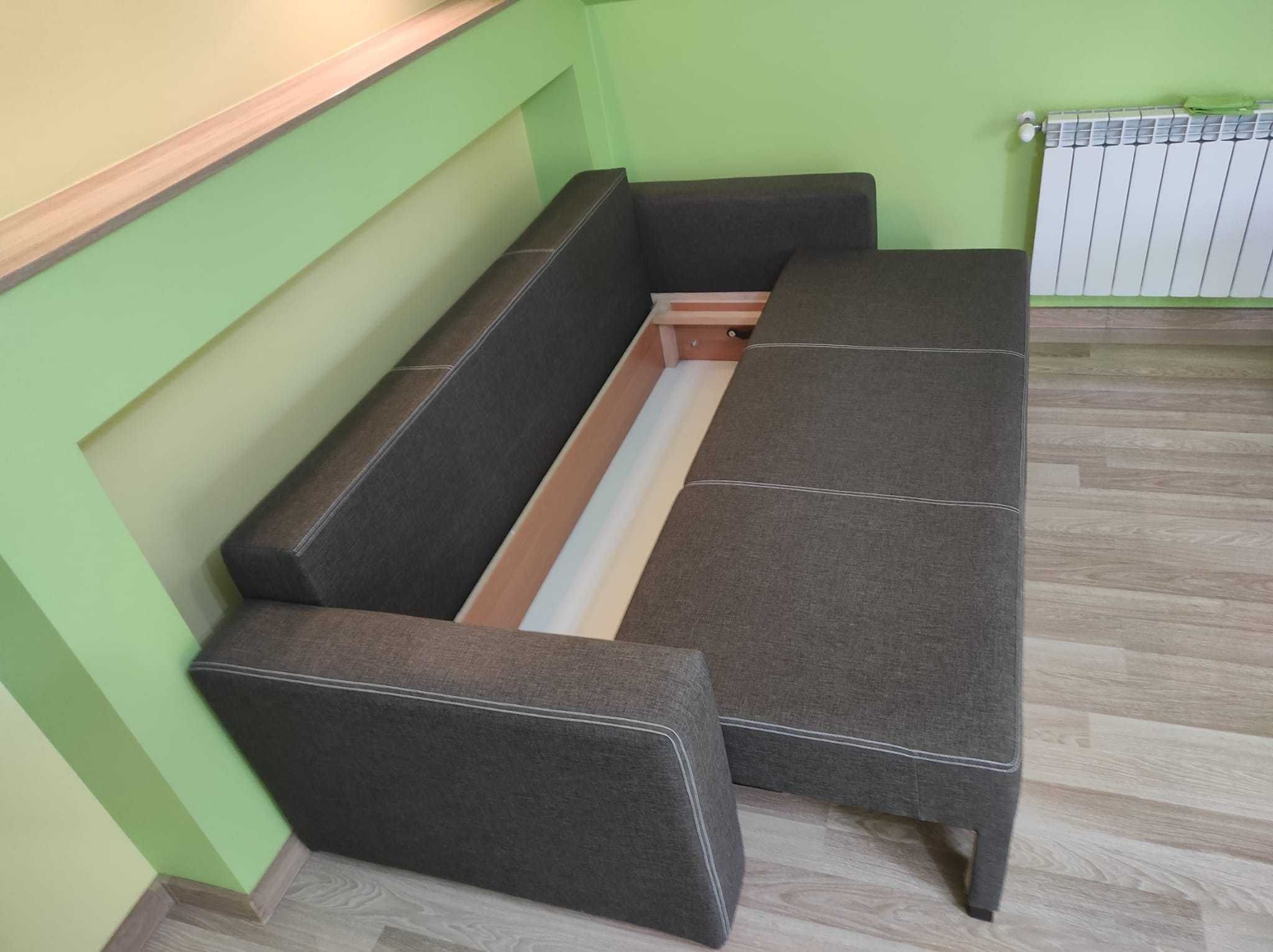 Rozkładana sofa w stanie bardzo dobrym, 220 x 90 cm