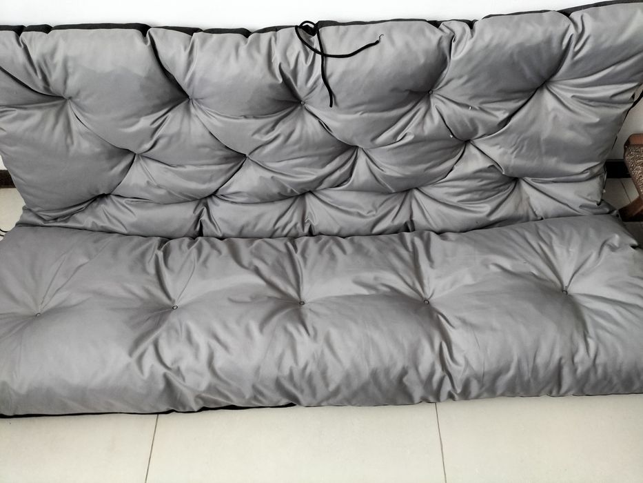 Poduszka ogrodowa na huśtawkę