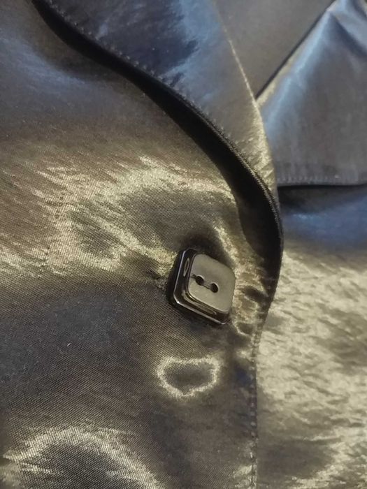 Czarny lśniący żakiecik rękaw 3/4, rozmiar L/XL