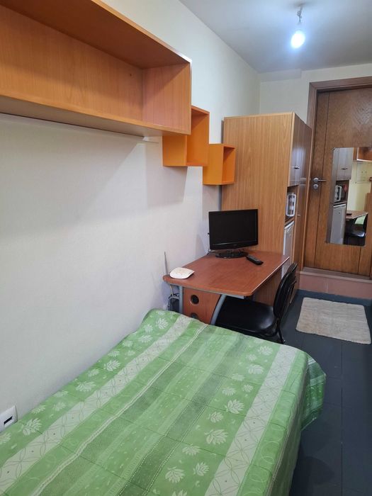 ARRENDA-SE QUARTO com wc privado Coimbra