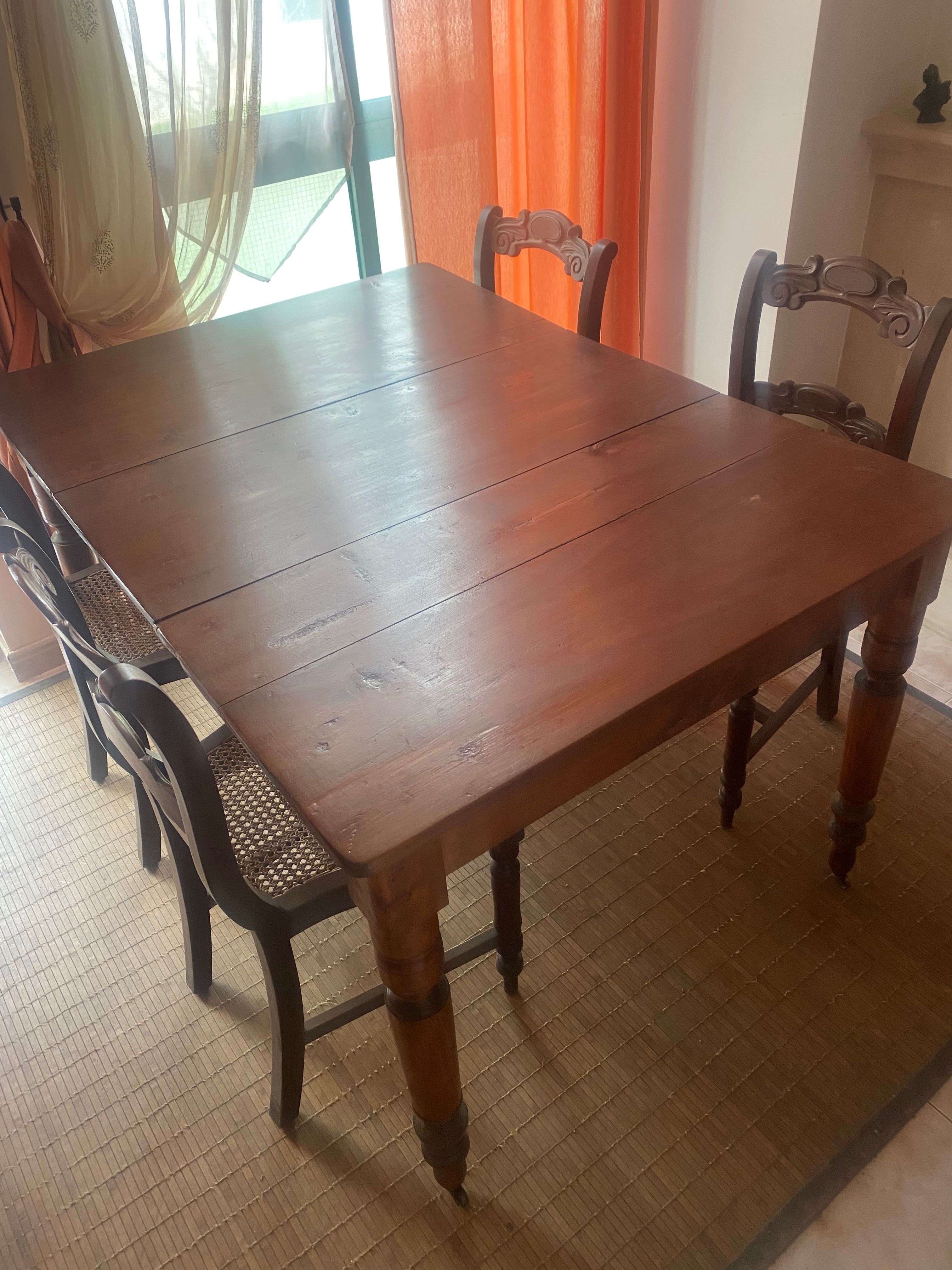 Mesa de Jantar Centenária