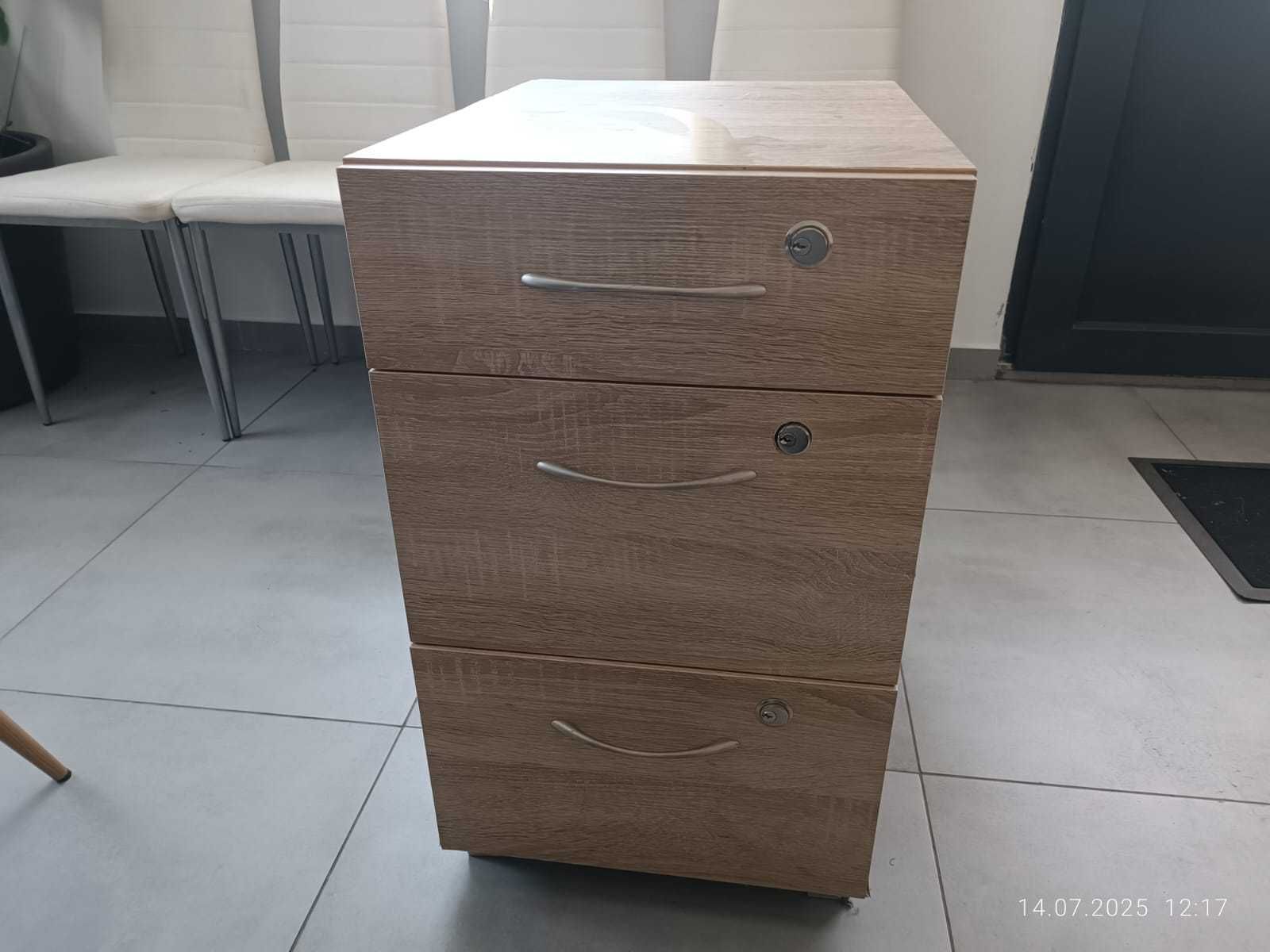 Szafka biurowa z szufladami i zamkiem Solidna 3 szuflady