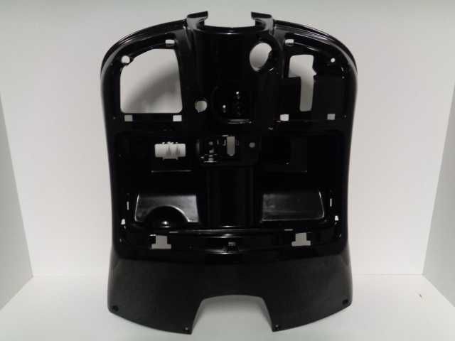 Kokpit Wypełnienie kolan Vespa GTS kolor czarny