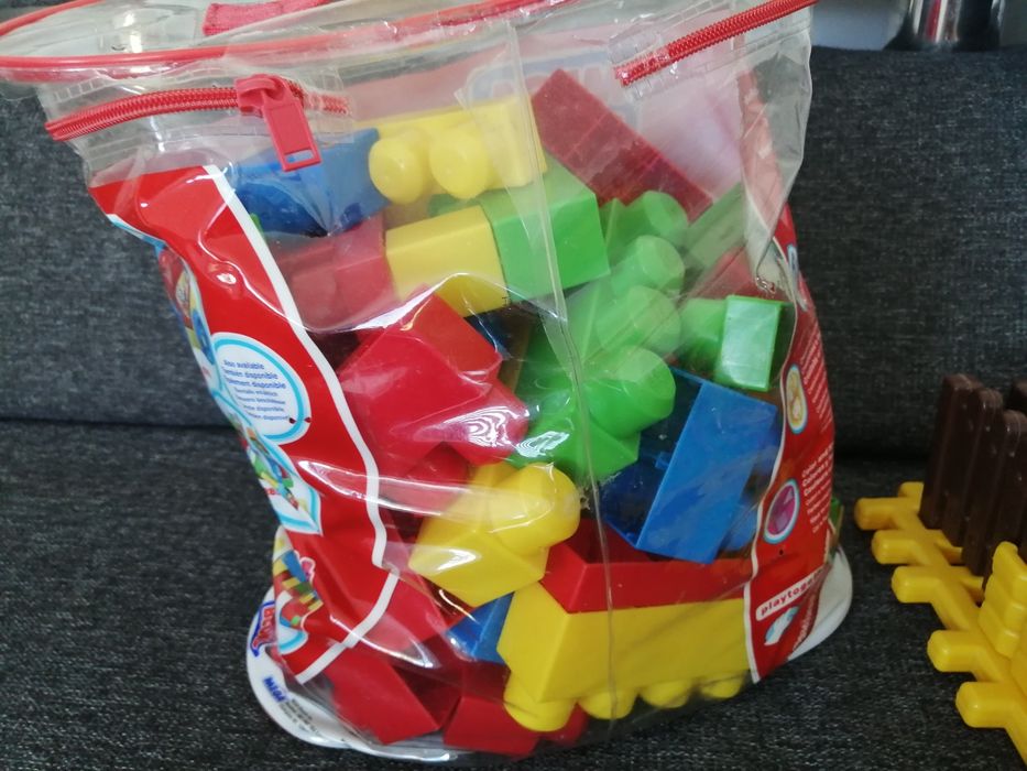 Klocki mega bloks i marionex wafle farma