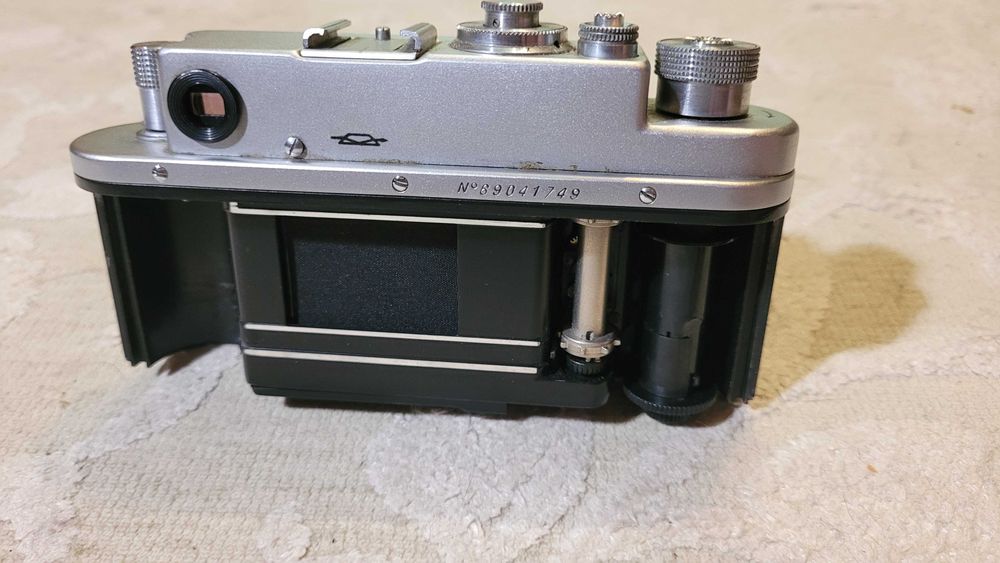 Вінтажний фотоапарат Зоркий-4 з об'єктивом Індустар-50 (1960рік)
