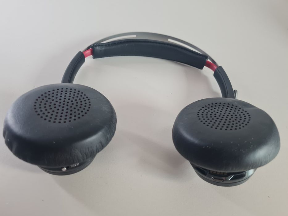 Słuchawki Plantronics Voyager Focus UC.