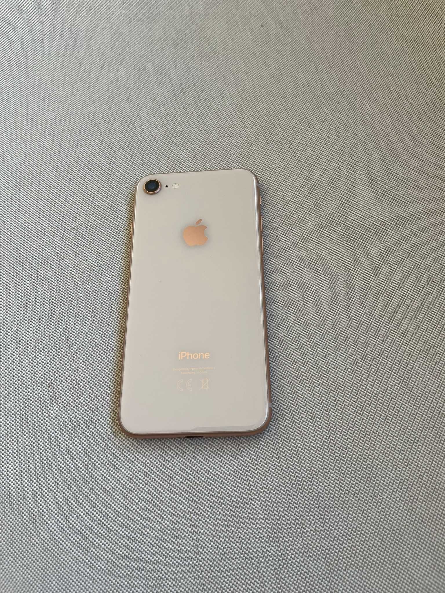 Smartfon Apple iPhone 8 2 GB / 256 GB Rose Gold