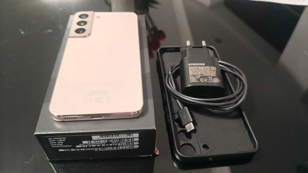 Samsung Galaxy S22 Idealny 8+128 Pink Gold Komplet