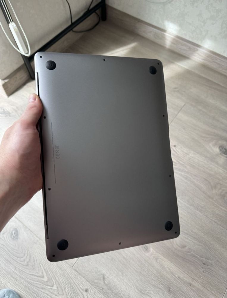 MacBook air m1 8/256