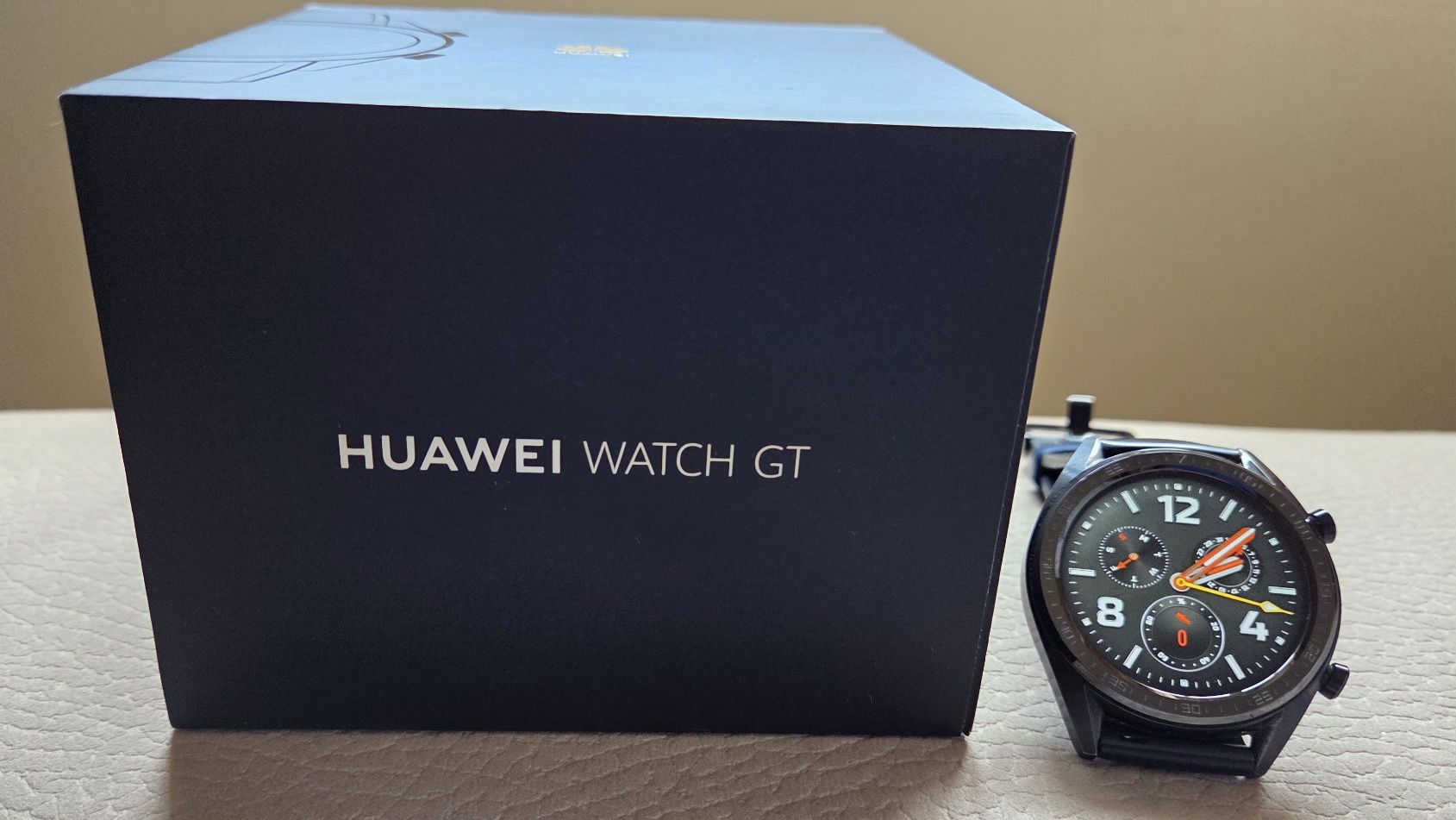 Huawei Watch GT em caixa