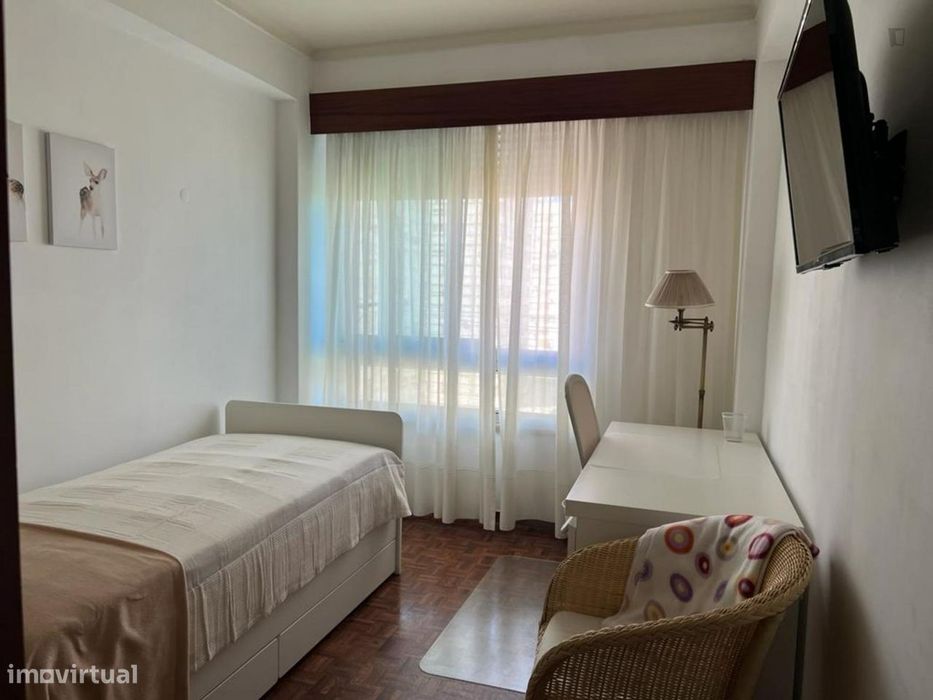 521443 - Quarto cama individual para...