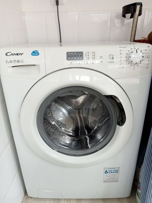 Máquina de lavar roupa Candy Smart Touch 7 kg