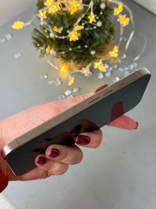 Apple iPhone 16 Pro 256GB Desert. Neverlock. Esim