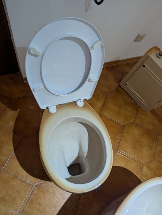 Loiça de casa de banho