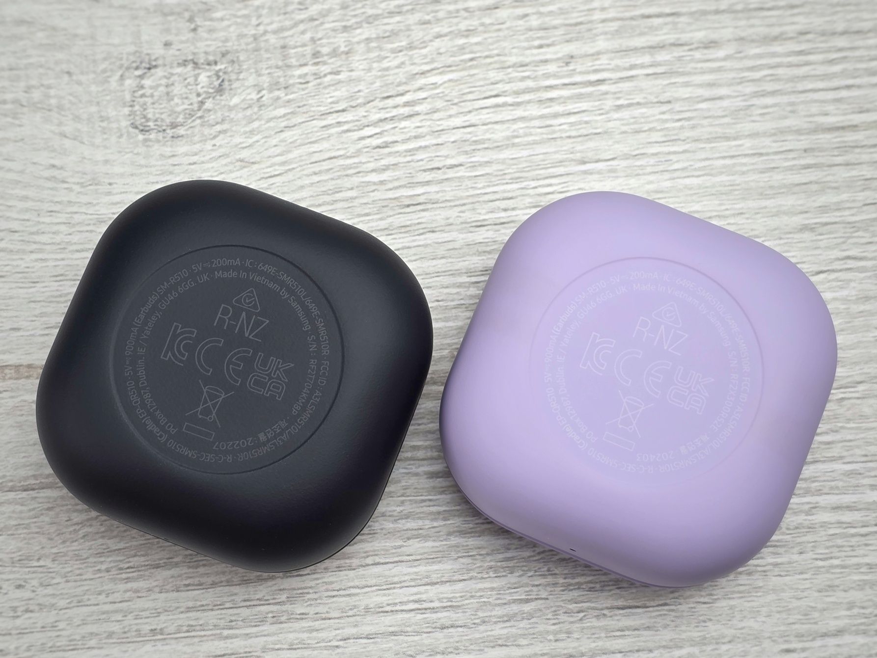 Лівий чи правий навушник або кейс Samsung Galaxy Buds2 Pro (SM-R510)