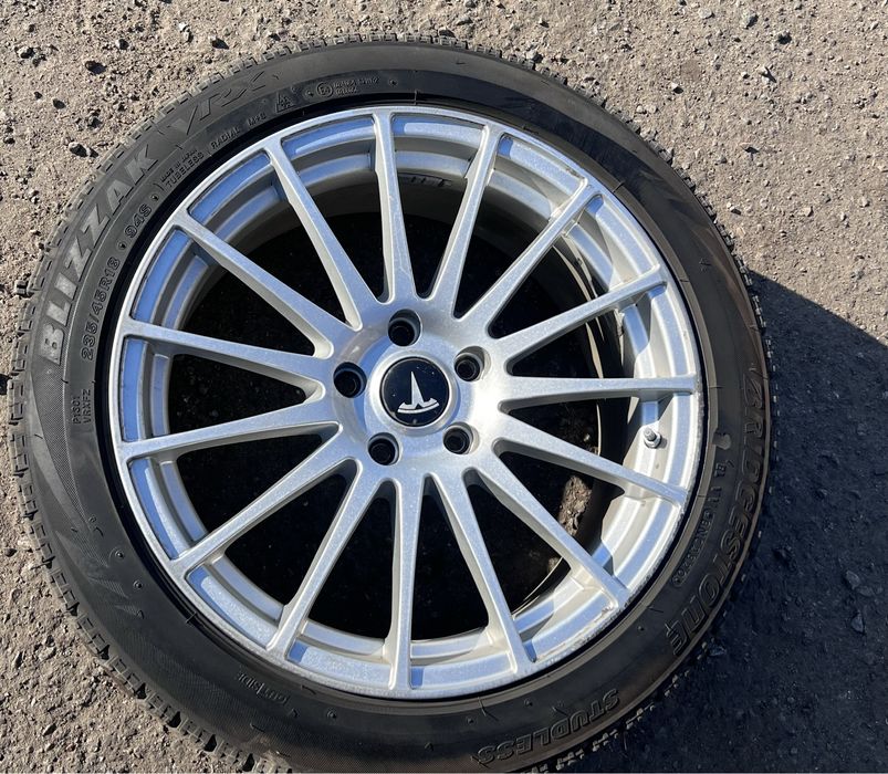 Диски r18 tesla резина зимняя Blizzak vrx