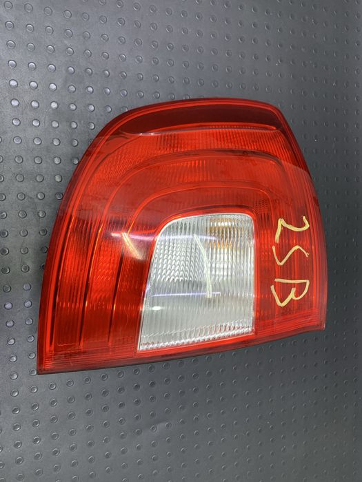 Стоп лівий Skoda SuperB 2 універсал задній фонарь фара шкода суперб 2