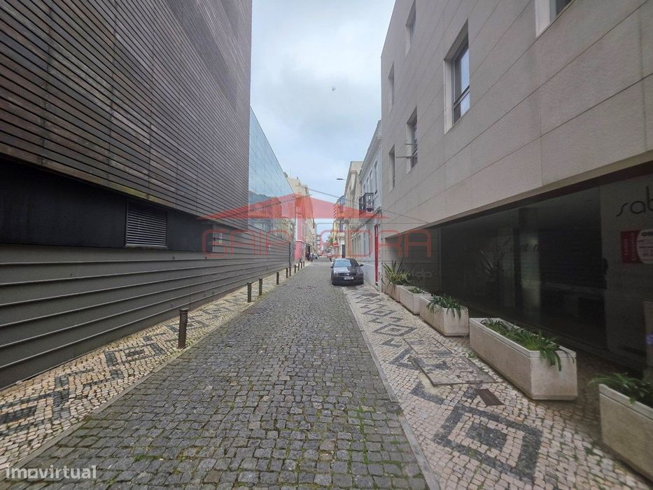 Lojas (2 lado a lado) ideal apartamentos Casino da Figueira da Foz