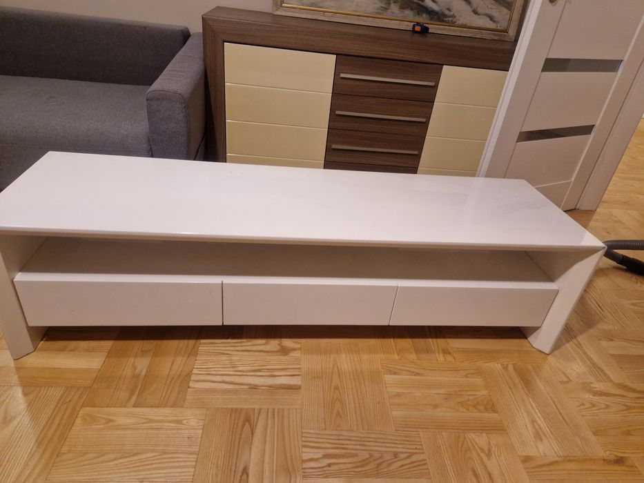 Szafka pod telewizor biały lakier połysk