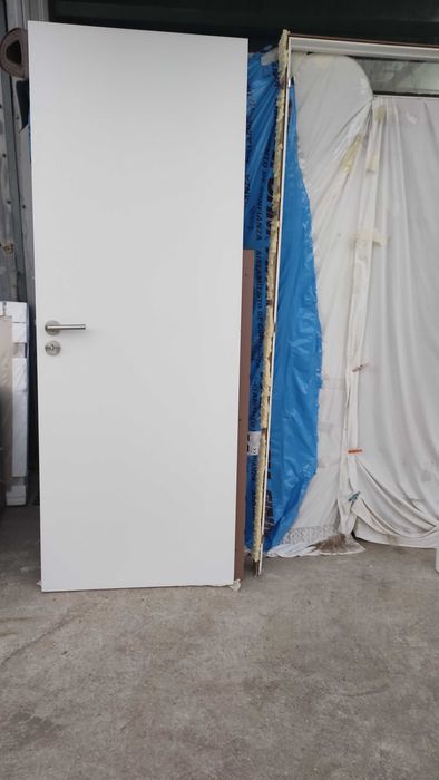 Porta interior branca direita