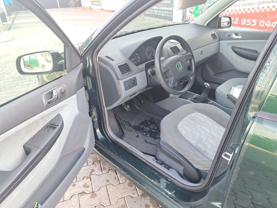 Skoda Fabia 1.4 benzyna/ 2000r / Stan dobry/