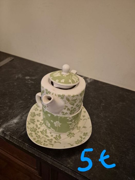 bule tons verde e branco