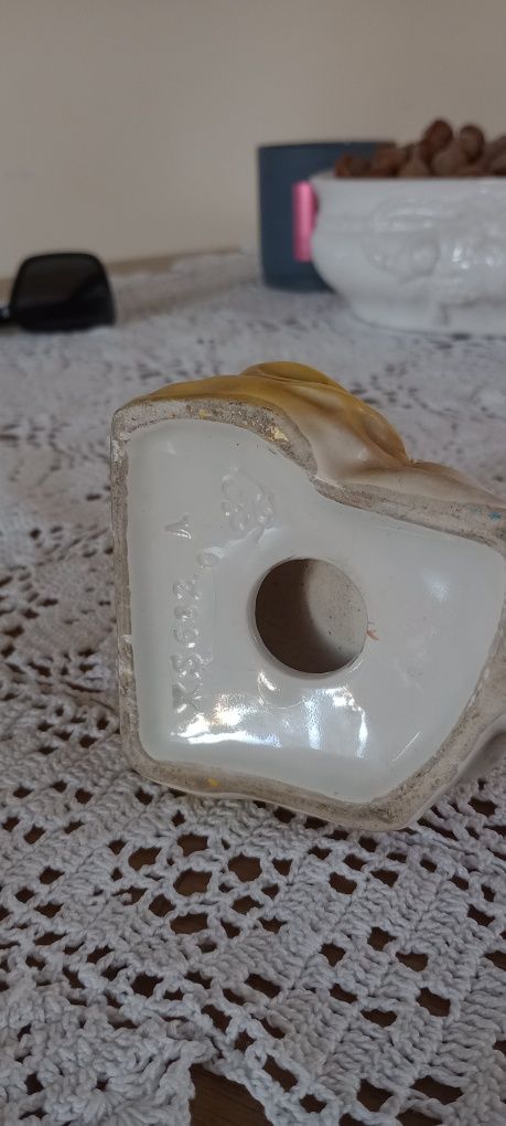 Stara porcelanowa figurka firmy Goebel