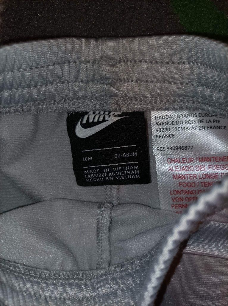 Spodnie dziecięce z Nike