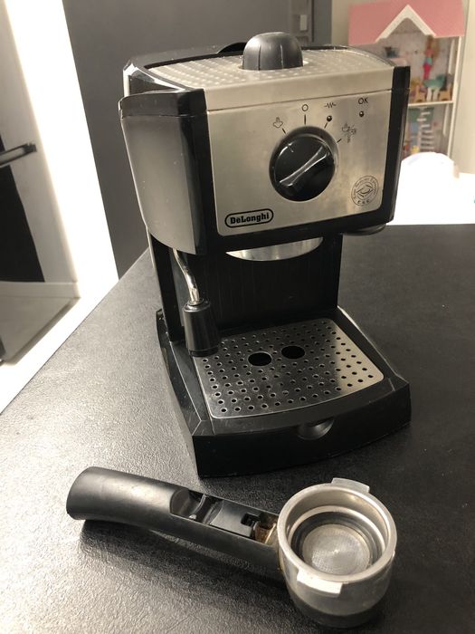 Ekspres kolbowy deLonghi