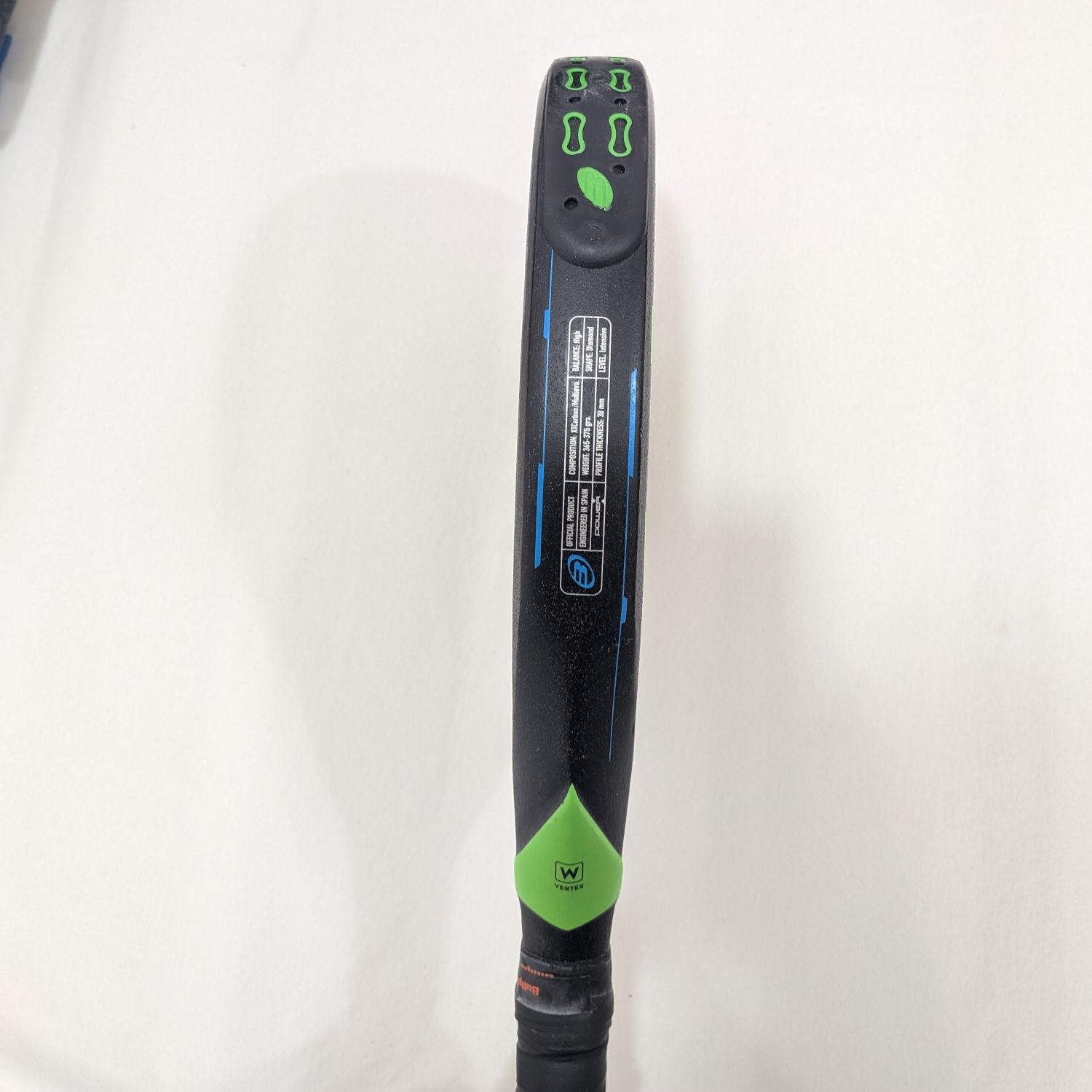 Bullpadel Vertex 02 Avant 21