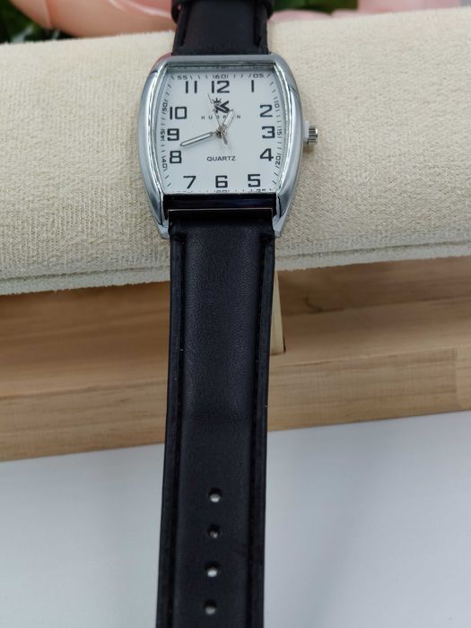 Czarny męski klasyczny zegarek Kurren