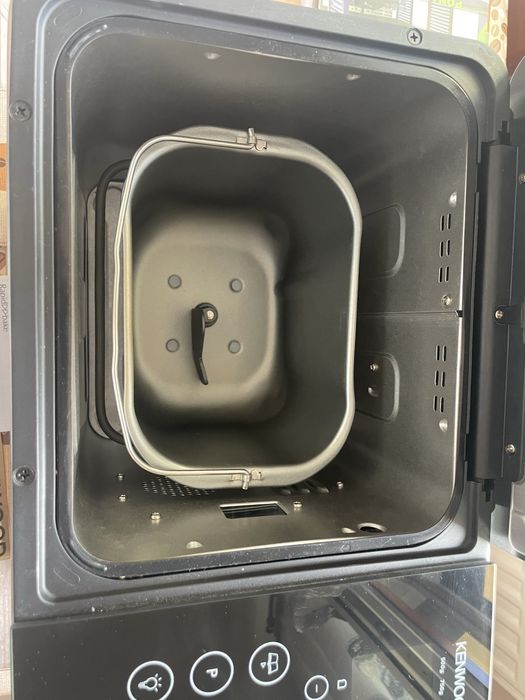 Kenwood Rapid Bake BM 450 - maszyna do pieczenia chleba