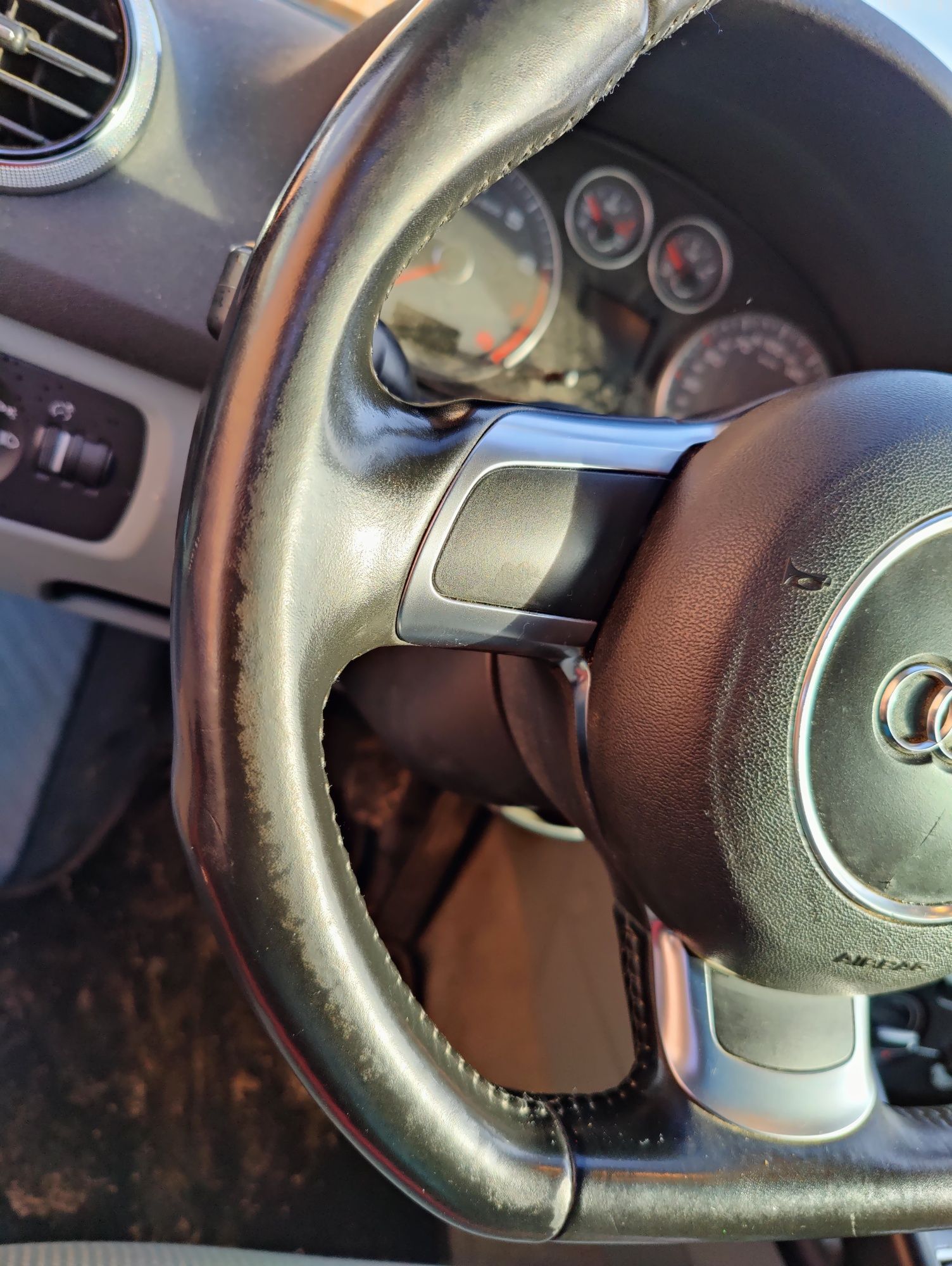 Kierownica ścięta airbag Audi a3 8p lift