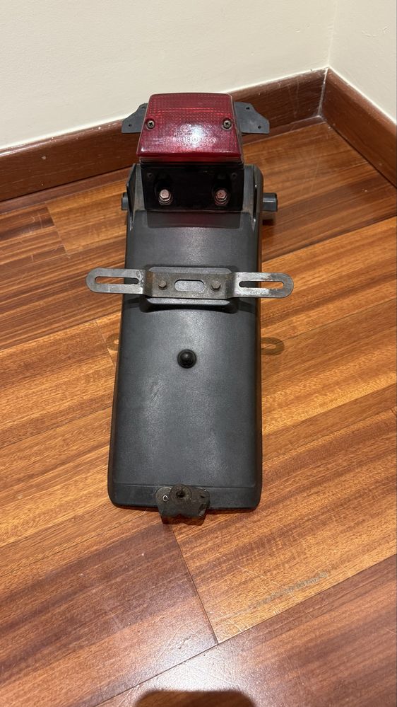 Suporte de matricula original XT600