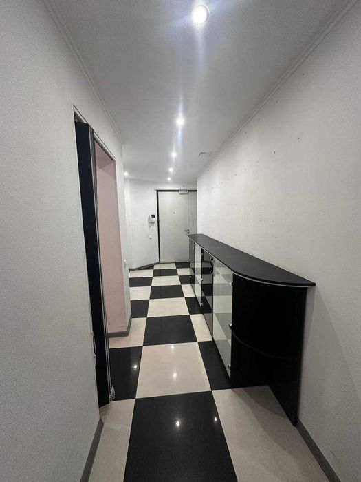 Драгоманова 6а. Нежитлове приміщення 76 м. кв., ГЕНЕРАТОР !!!