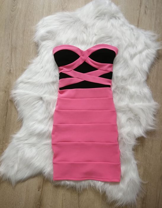 Bandażowa sukienka Tally Weijl XS