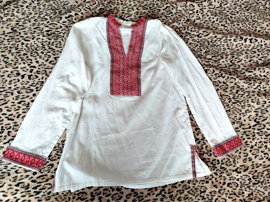 Продам вишиванку