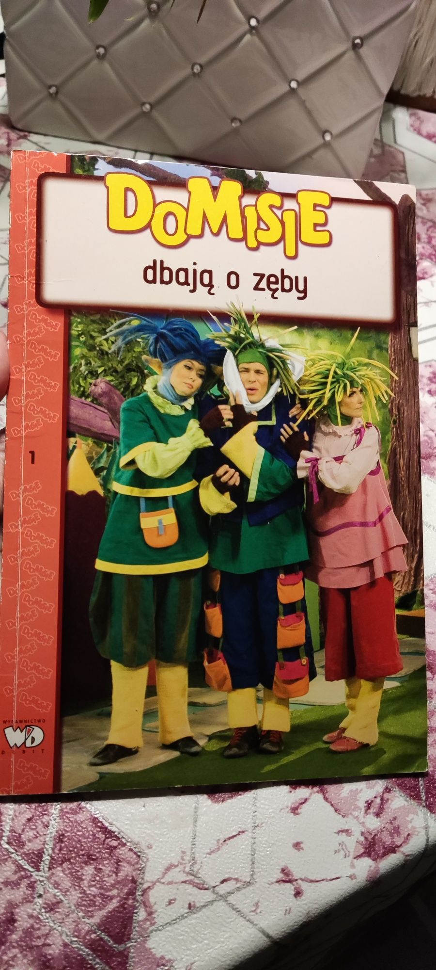 Księżniczka dla dzieci Domisie dbają o zęby.