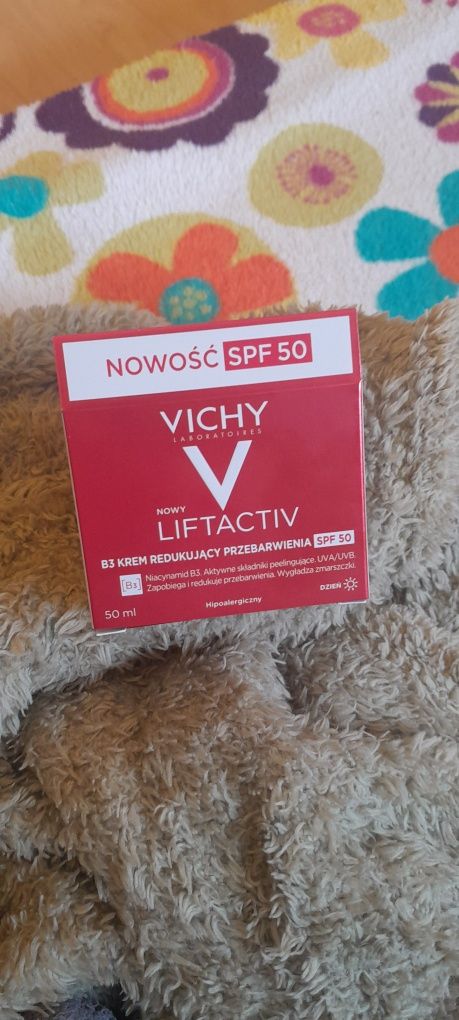 Krem redukujący przebarwienia SPF 50 Vichy