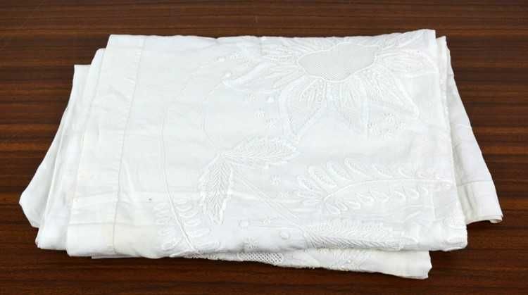 Toalha de Mesa em Linho