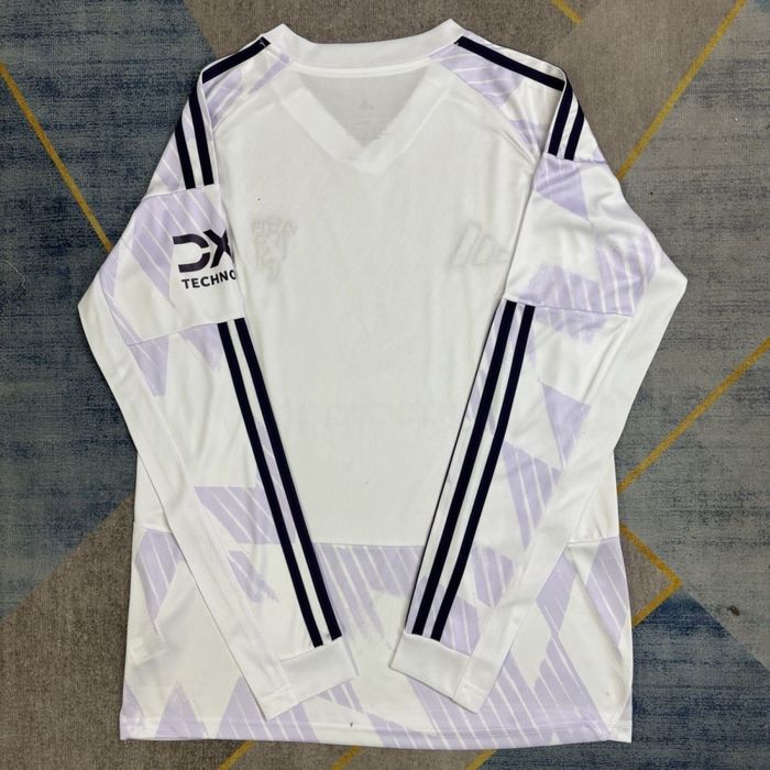 Футбольна форма Манчестер Юнайтед сезону 25-26/ Manchester United kit