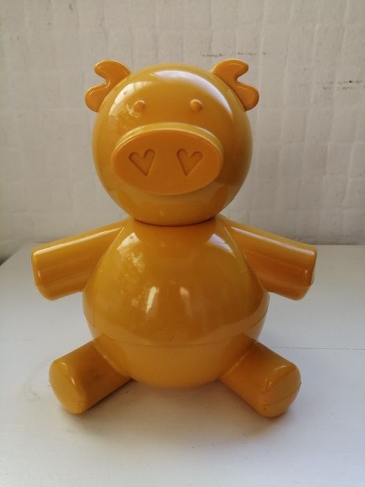 vários Mealheiros coloridos