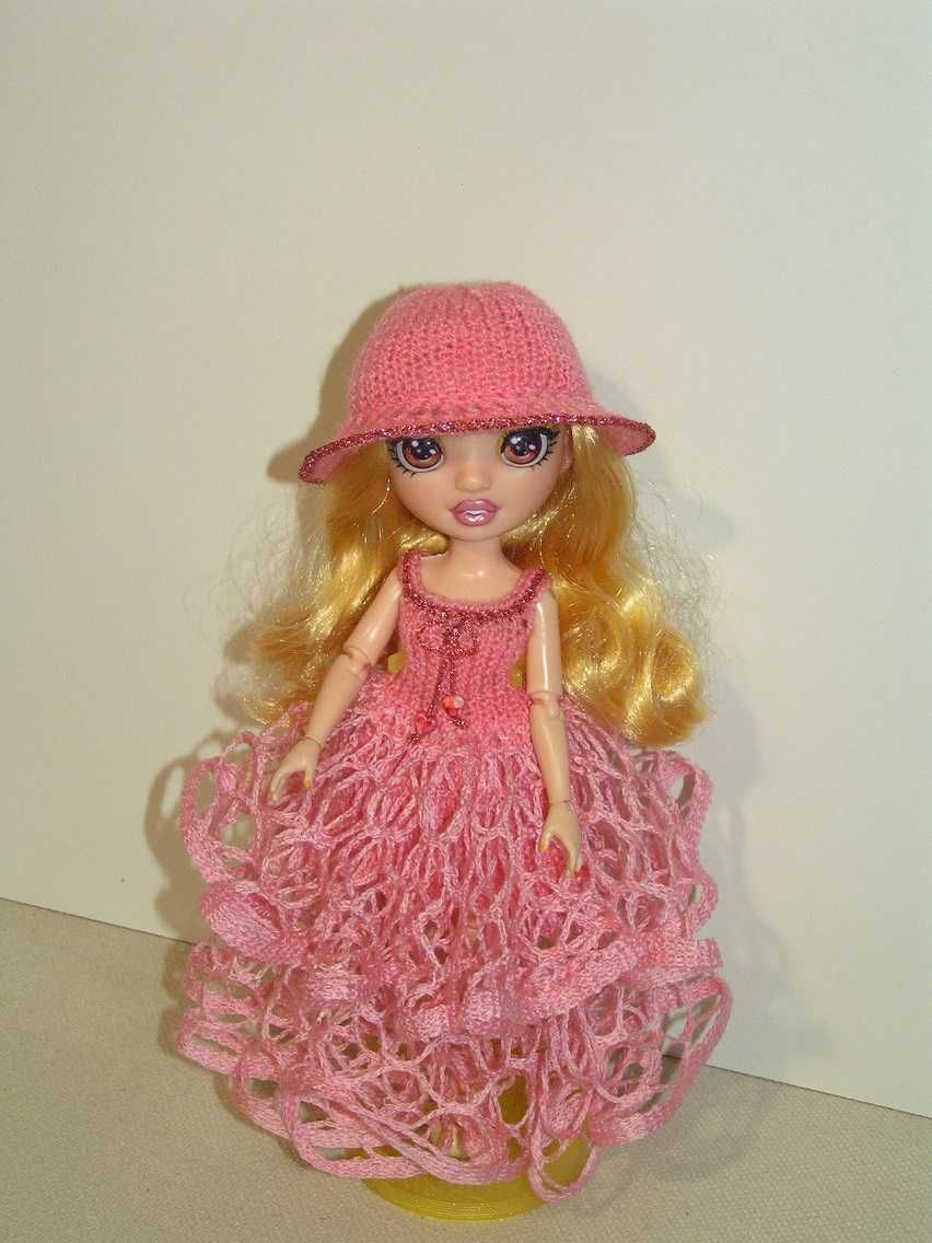 Ubranko dla lalki Rainbow High 28-30 cm.Sukienka i kapelusz.