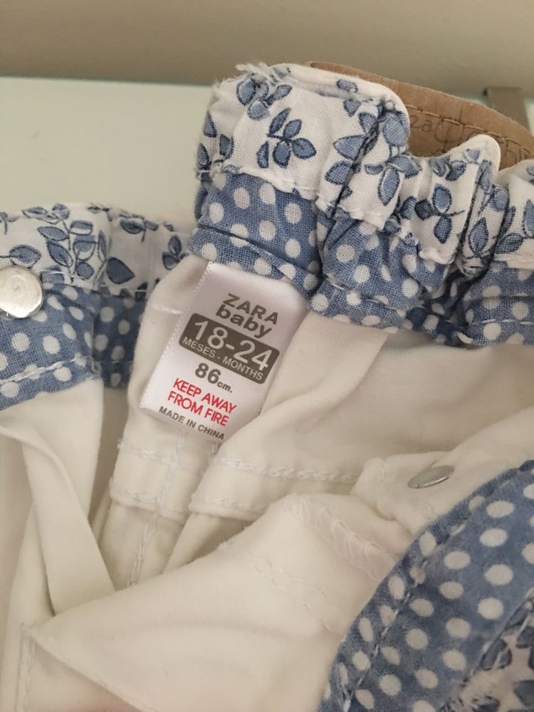 Calça tamanho 18 a 24 meses